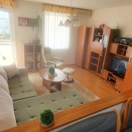 Gyorapartman2 شقة