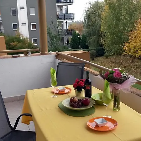 Gyorapartman2 غيور